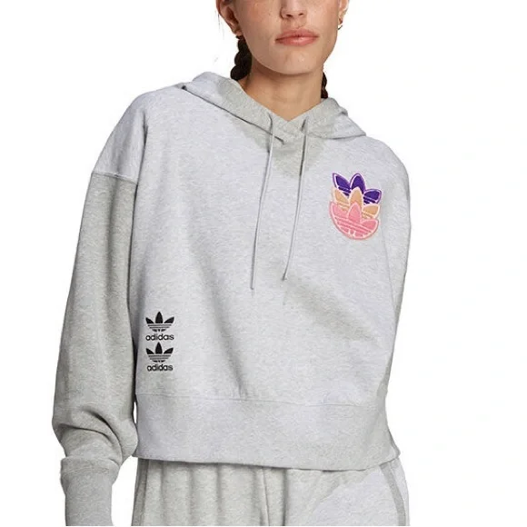 NWT Adidas Women’s Logo Play Cropped Hoodie Size Small - Picture 2 of 8